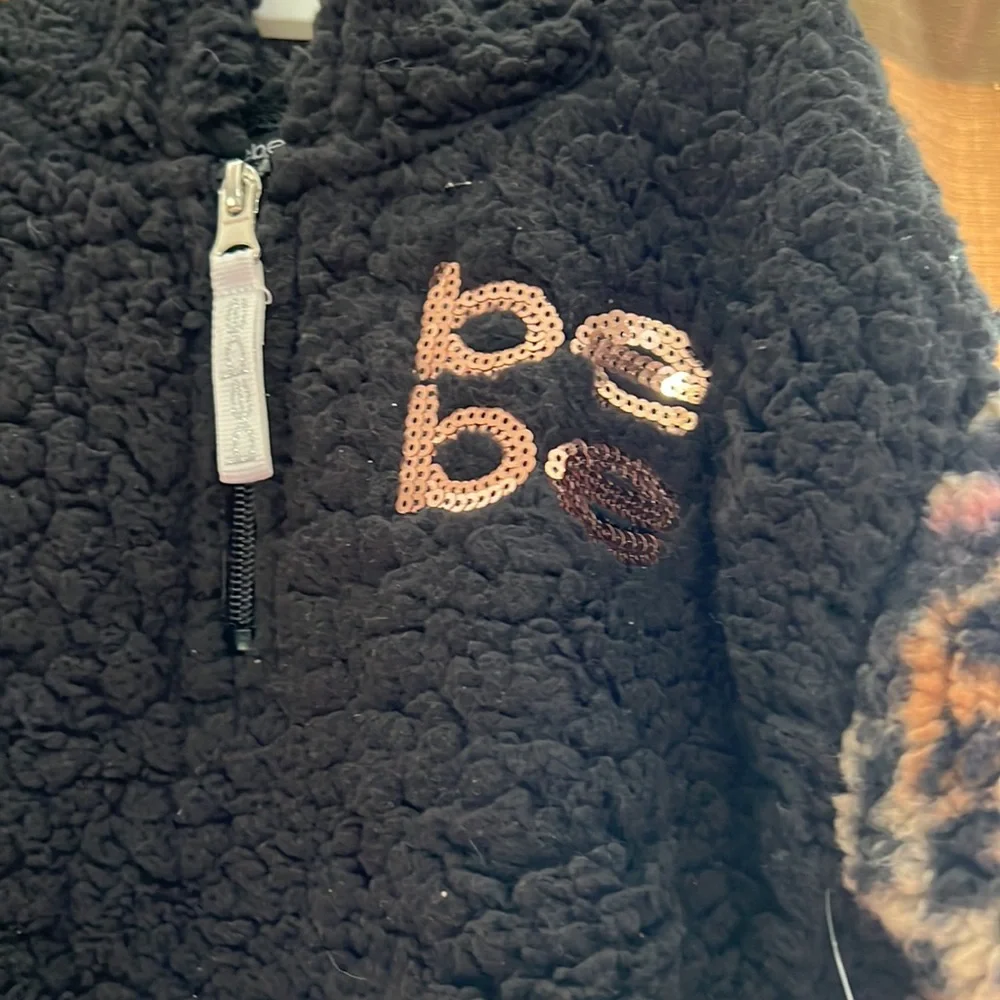 Bebe leopard fuzzy hoodie - Picture 2 of 6